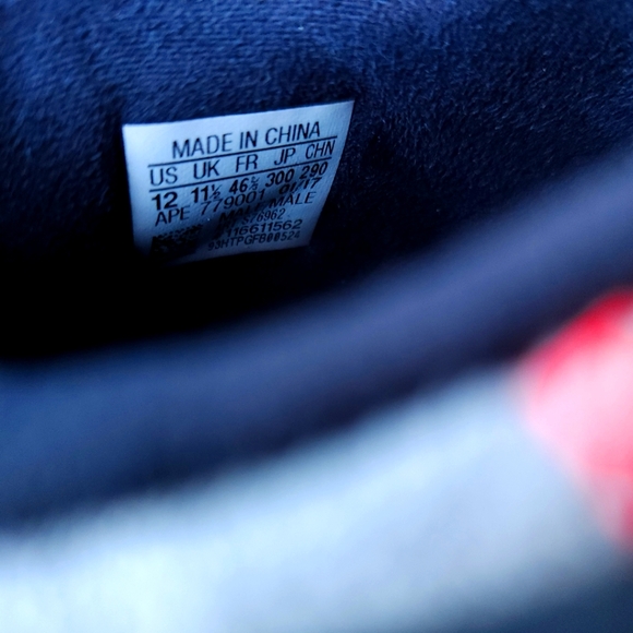 Adidas EQT Black and White Sneakers Men Size 12 - Picture 6 of 6